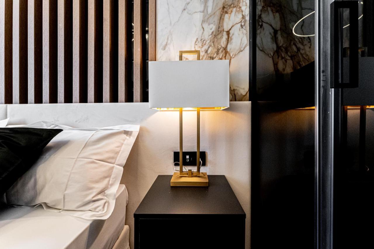 Nero Luxury Suites Cagliari Eksteriør billede